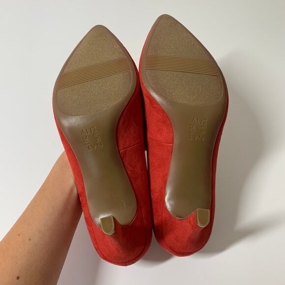ALIZER NATUR Red Suede Pointed Toe Pump Heels Size 9.5 - Picture 5 of 5